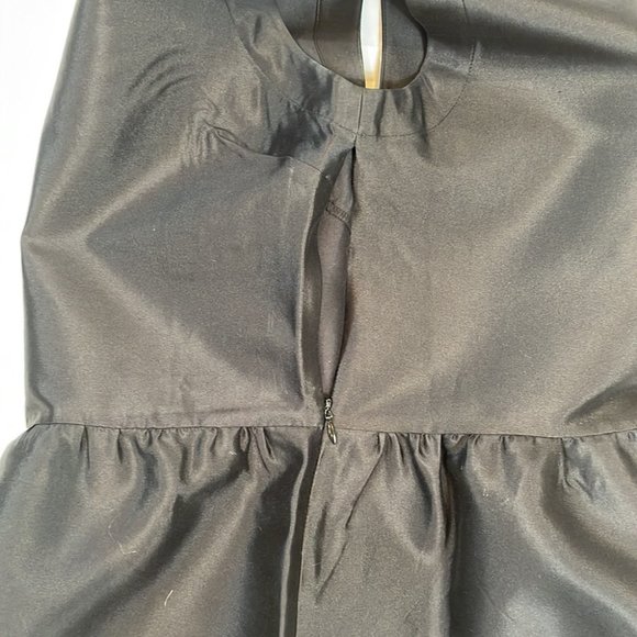 Vineyard Vines Top Size 2 Black with Rhinestone button at back of Neck. Dressy - Picture 10 of 12